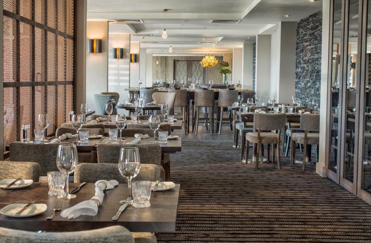 Boulevard Hotel Blackpool Luaran gambar The restaurant at the 2018 London Marathon